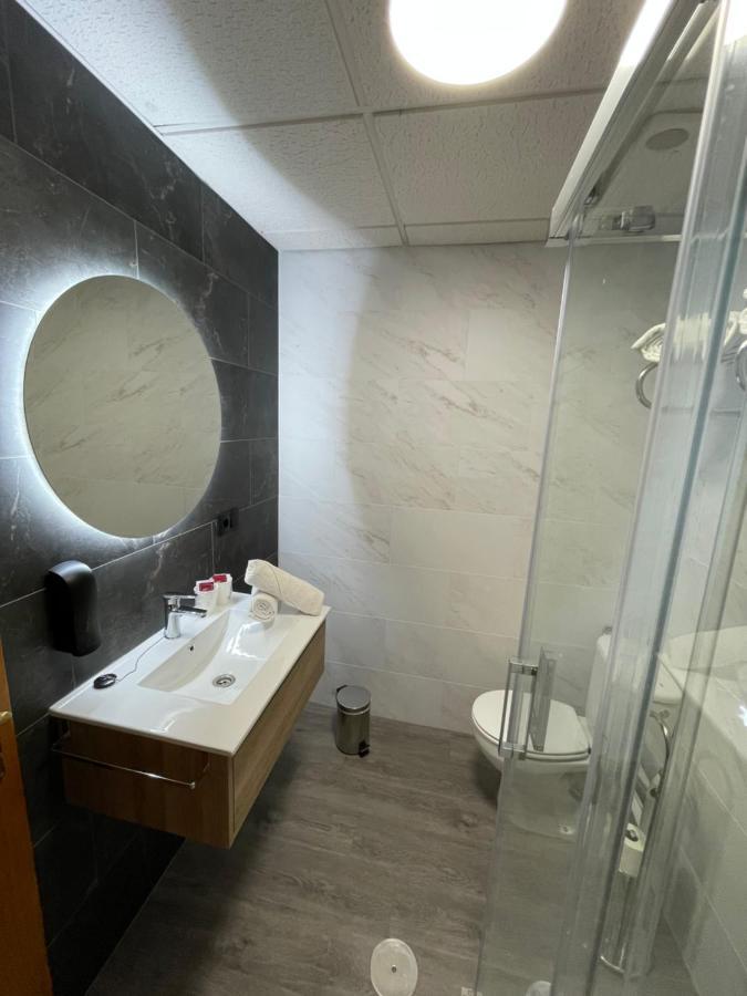 Hostal Calderon De La Barca Zalamea de la Serena Zewnętrze zdjęcie