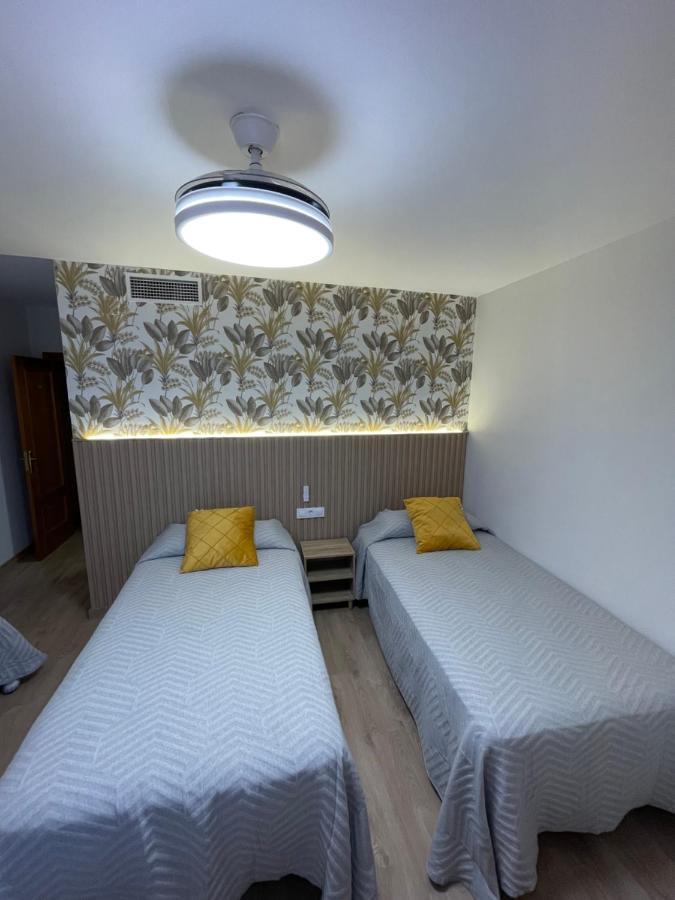 Hostal Calderon De La Barca Zalamea de la Serena Zewnętrze zdjęcie